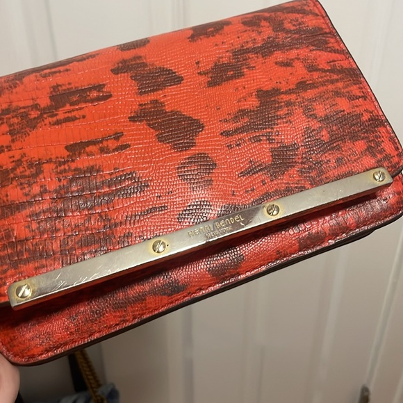 Henri Bendel New York snake print clutch - Picture 2 of 8